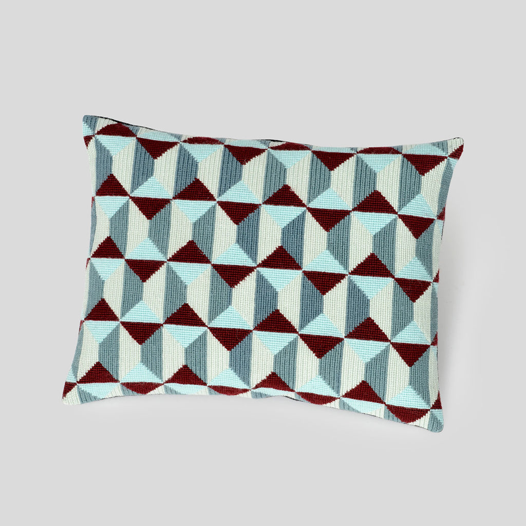 OPSKRIFT: Bredholm Broderi Pude