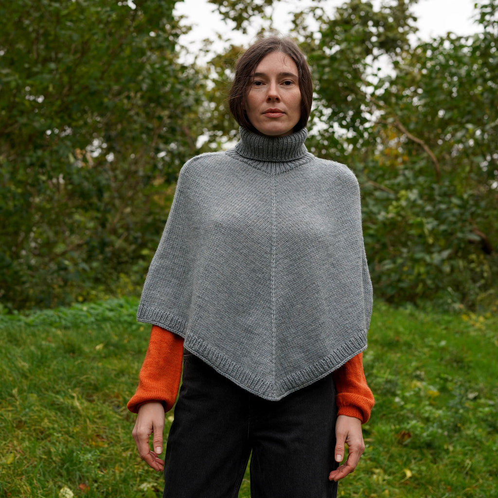 KIT: Enholmen Strik Poncho