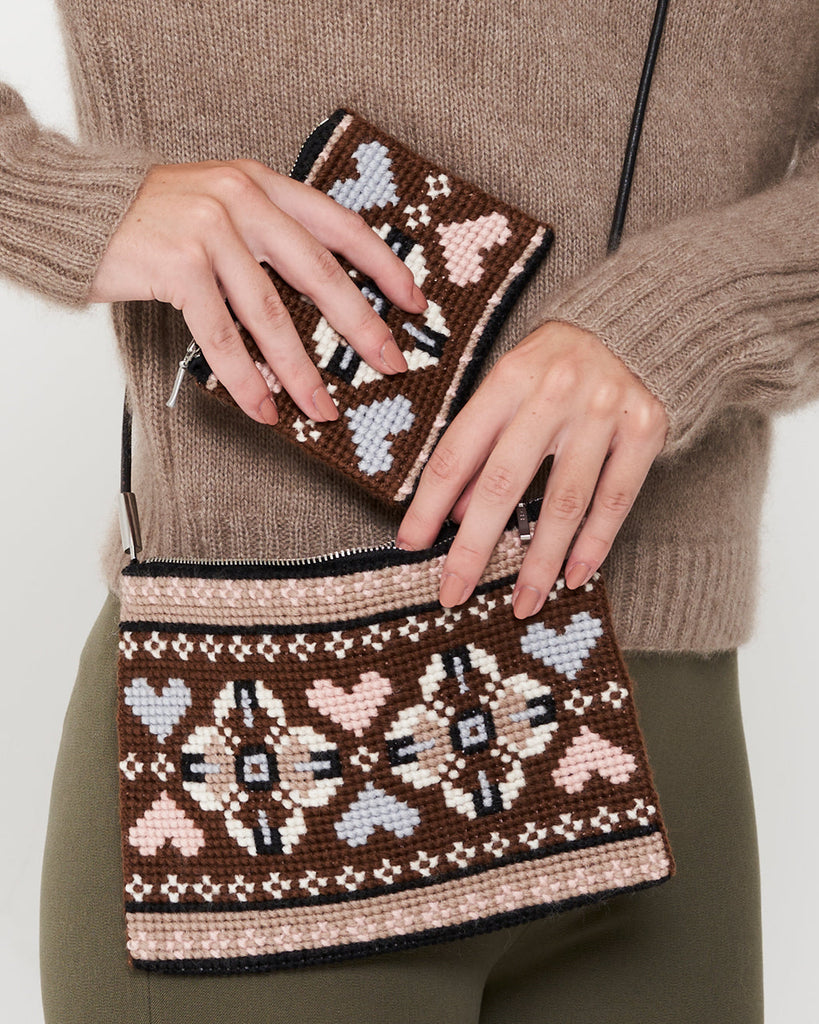 KIT: Fejan Broderi Clutch