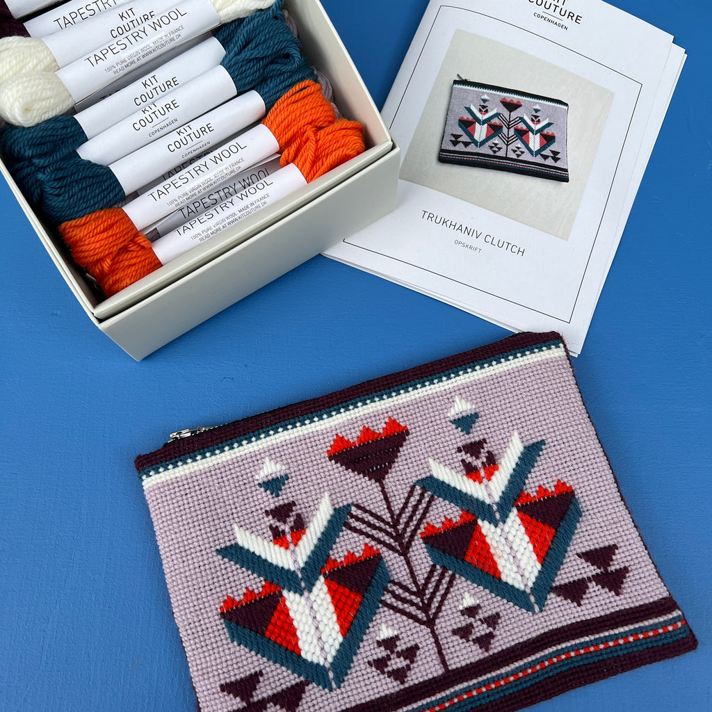 KIT: TRUKHANIV BRODERI CLUTCH